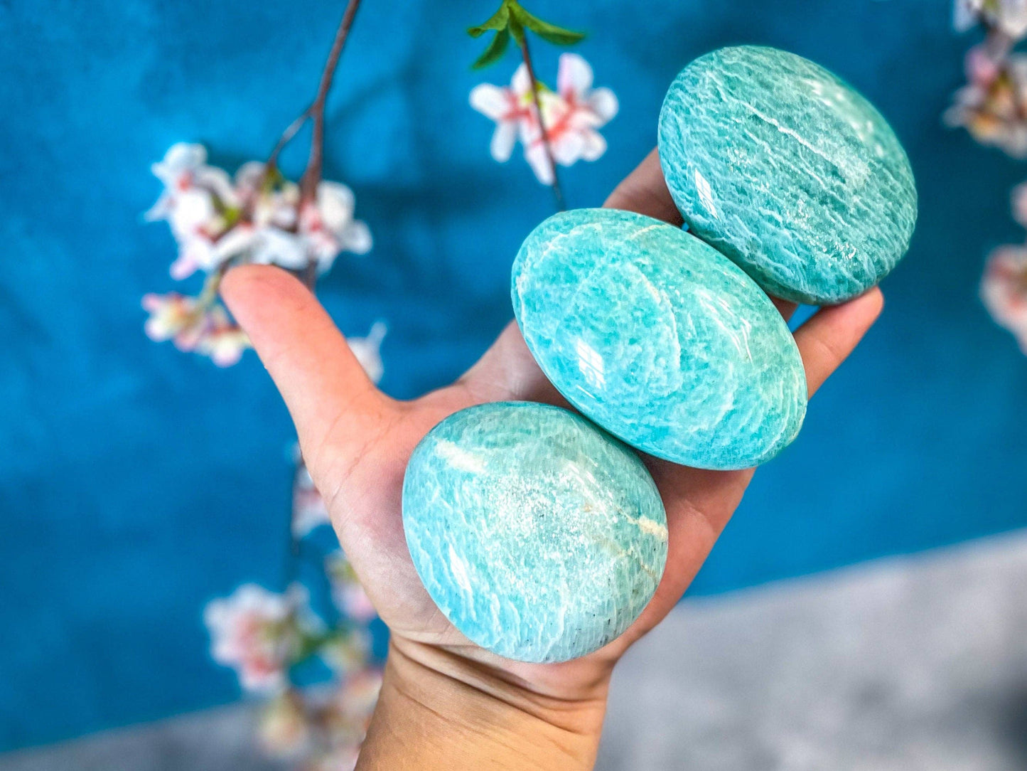 Amazonite palm stone