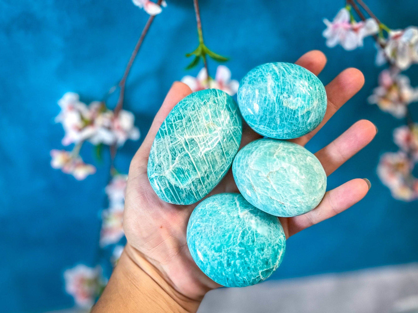 Amazonite palm stone